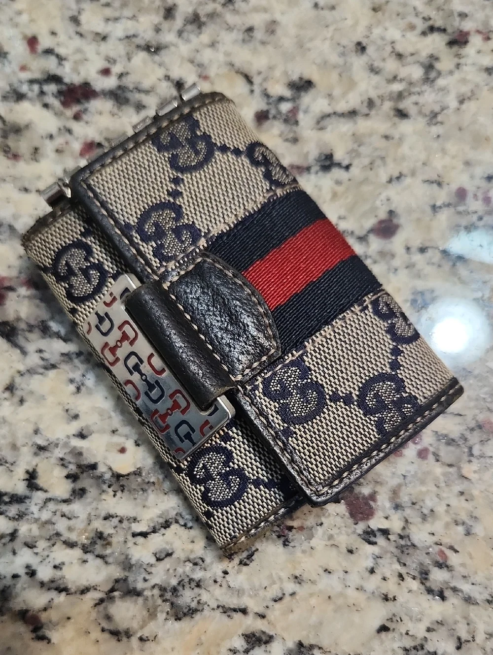 Gucci Beige GG Sherry Canvas Key Holder Wallet with Navy Blue and Red Stripe